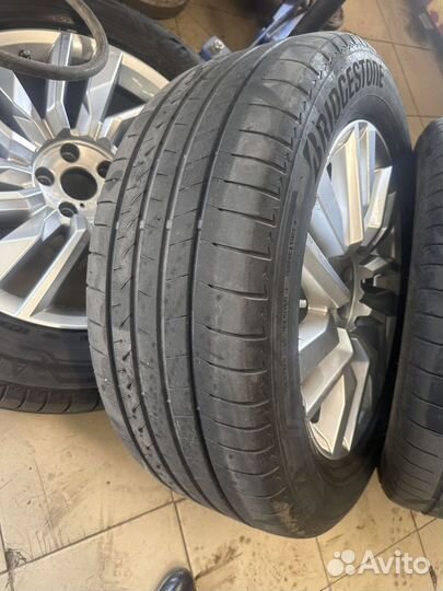 Bridgestone Alenza 001 255/55 R19 W