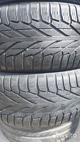 Nokian Tyres Hakkapeliitta R2 SUV 275/50 R20 113R