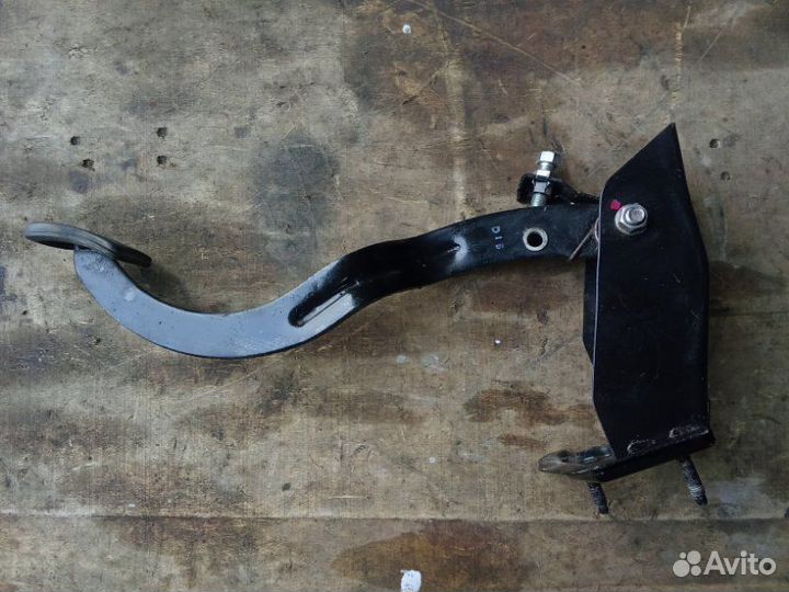 Педаль сцепления Hyundai Accent 2 1.5 2008