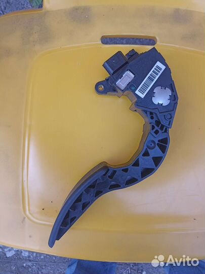 Электронная педаль газа