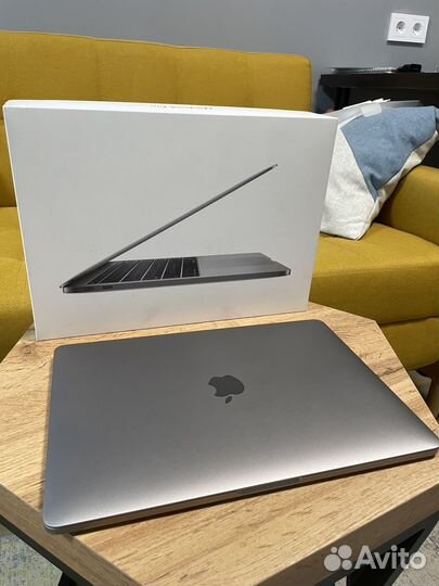 Apple macbook pro 13 2017 128Гб A1708