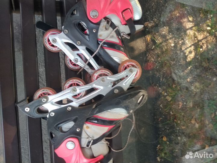 Роликовые коньки