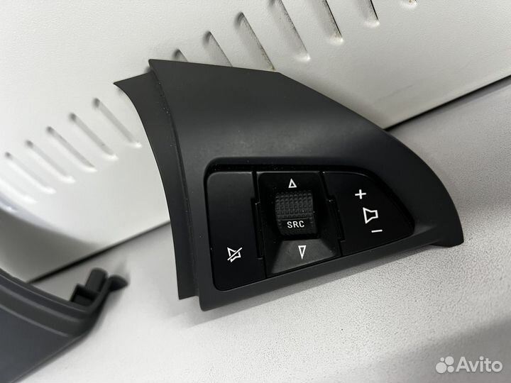 Кнопка и заглушка мультируля Chevrolet Cruze