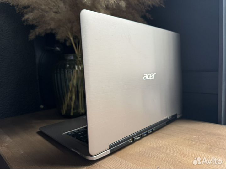 Ноутбук Acer Aspire S3 / 13.3 / Core i5 / SSD