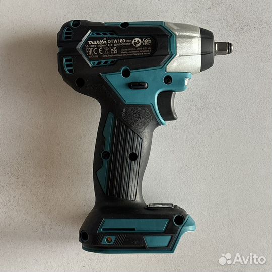 Аккумуляторный гайковерт Makita DTW180Z