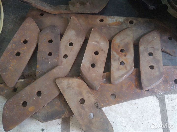 Отвал лемех