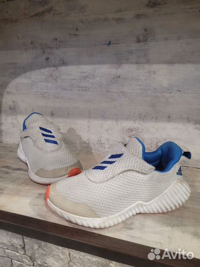 Кросовки adidas