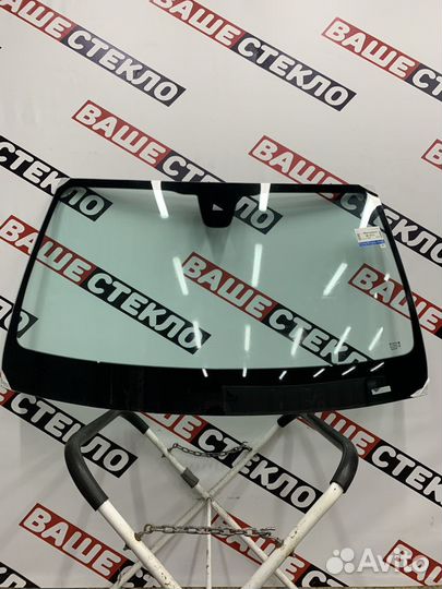 Лобовое стекло Mercedes c-class w204 Замена 1ч