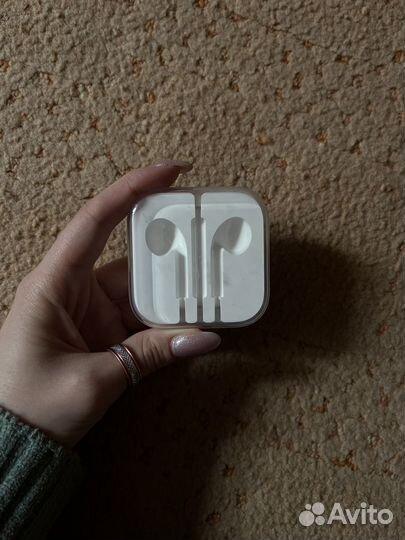 Чехол для проводных наушников Apple