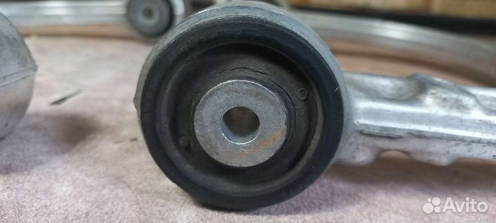 Передние Рычаги на Mercedes Benz gl