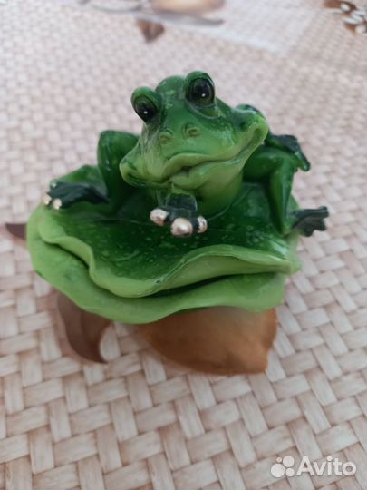 Лягушка копилка денежная