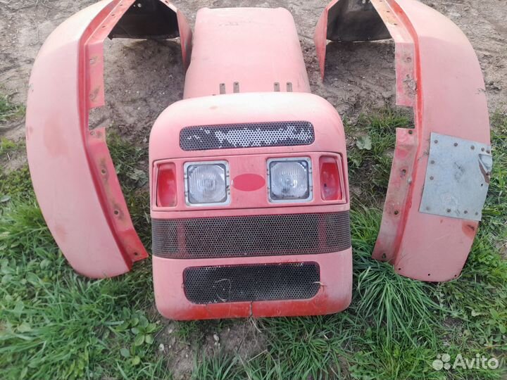 Капот 922 мтз-920 пластик крылья