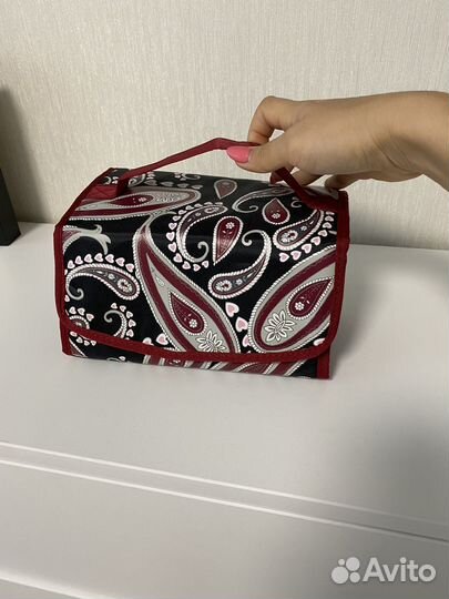 Косметичка дорожная новая