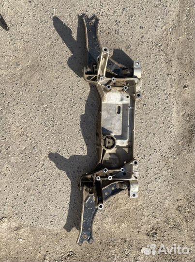 Подрамник VW Caddy