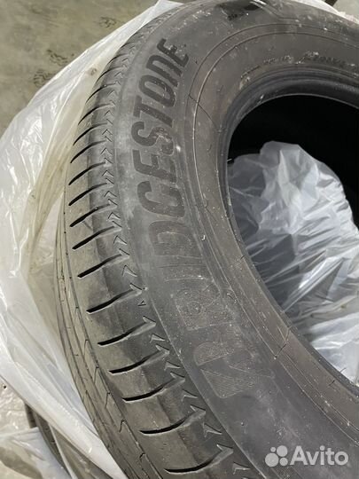 Bridgestone Alenza 001 285/60 R18