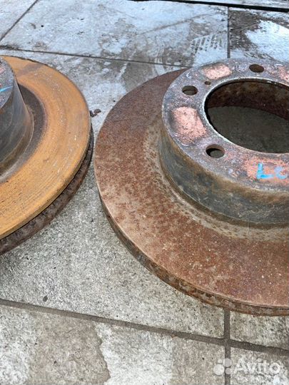 Диск тормозной передний Toyota Land Cruiser 200