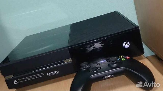 Xbox в новосибирске. Xbox в новосибирске. Аксессуары на х-бокс ван х. Флаг с икс боксом. Ван с 1 терабайт 2 джойстика.