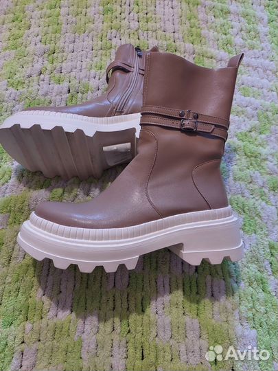 Сапоги демисезонные женские, размер 37 новые