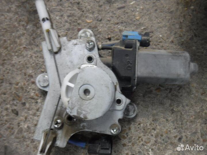 Стеклоподъемник задний правый Chevrolet Lacetti