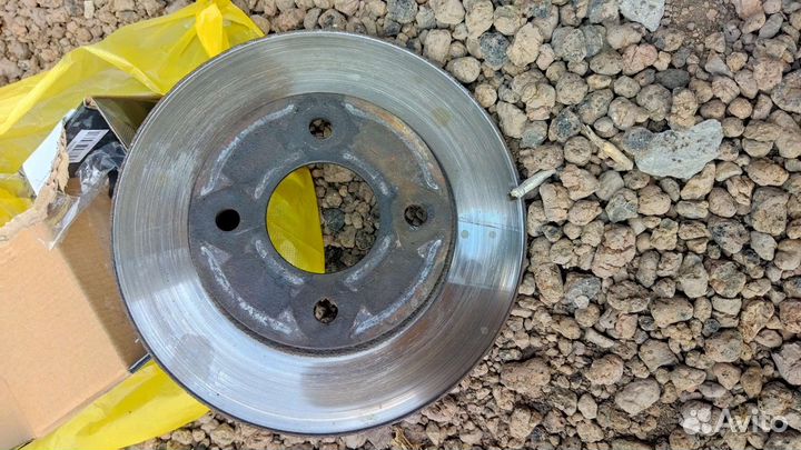 Тормозные диски(бу) передние Ниссан ад