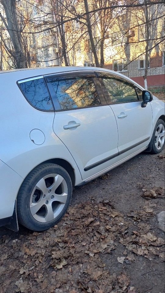Peugeot 3008: фото владельца