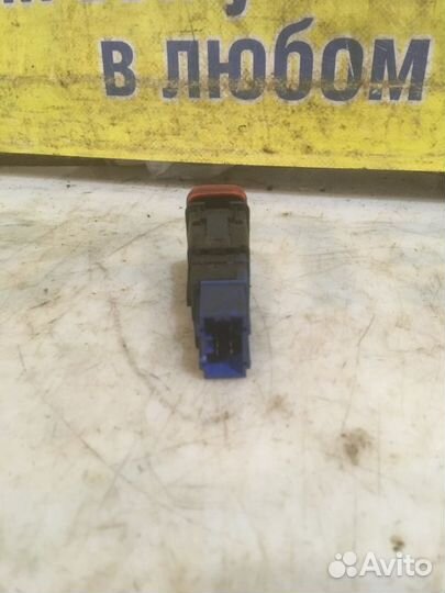 Кнопка аварийной сигнализации Honda Logo