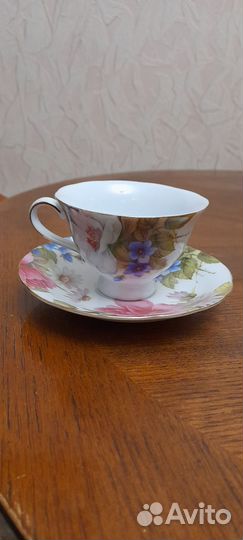 Колекционные фарфоровые чайные и кофейные пары