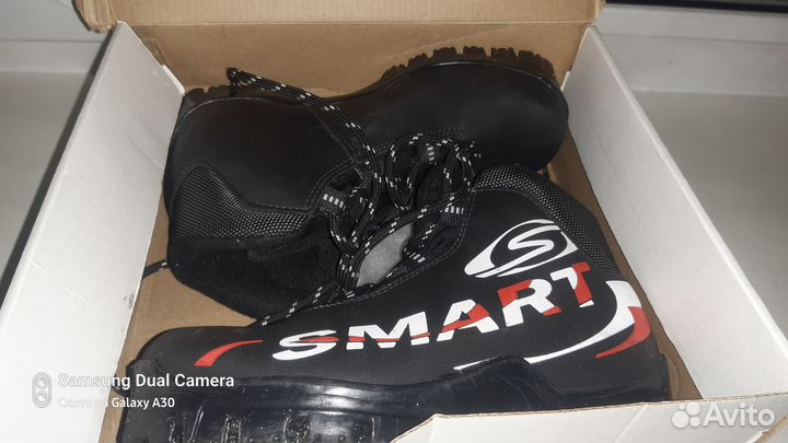 Лыжные ботинки