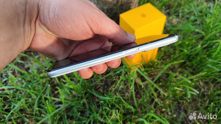 realme 6, 8/128 ГБ