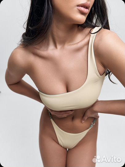 Купальник Святая, новый