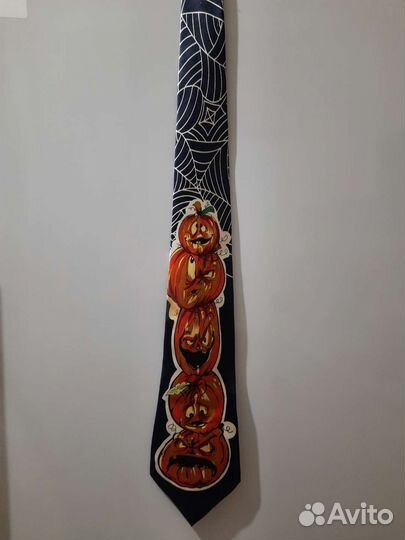 Галстук,Хэллоуин