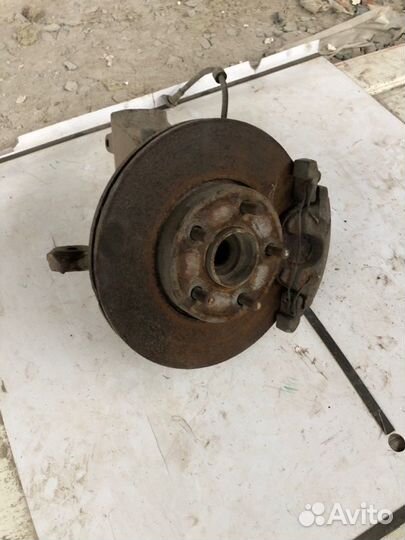 Диск тормозной передний правый Ford Focus 3 седан