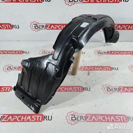 Подкрылок передний левый Kia Sportage 3