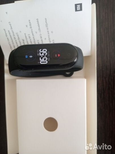 Фитнес-трекер Xiaomi Mi SMART Band 5