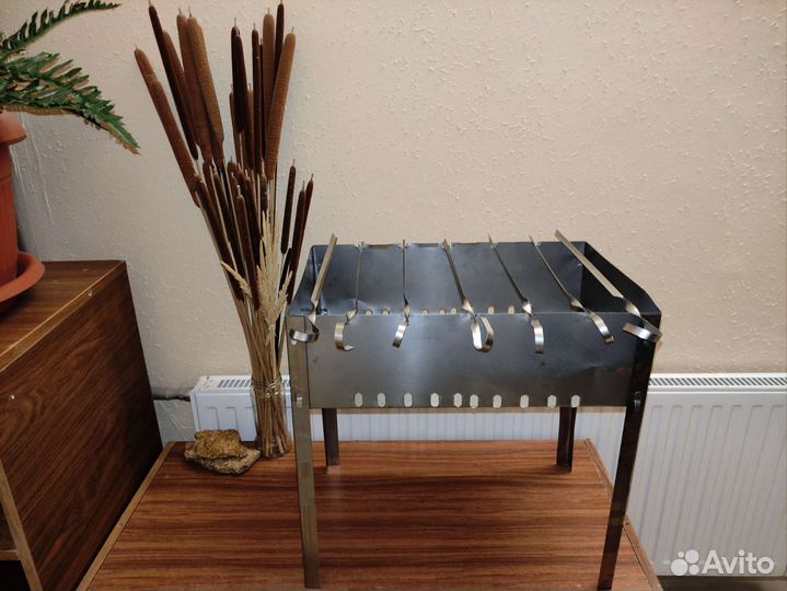 Продаю мангал сборный с шампурами новый