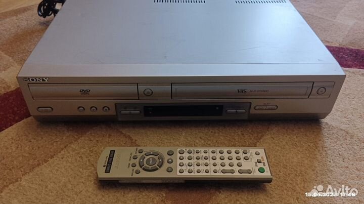 Sony DVD player Video Cassette recorder