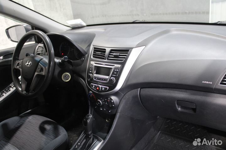 Hyundai Solaris 1.6 AT, 2015, 219 656 км