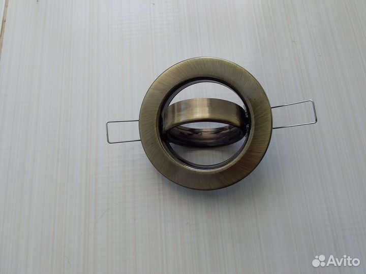 Светильник потолочный встраиваемый светодиодный