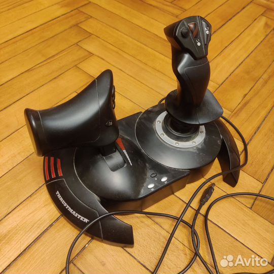 Джойстик для авиа Thrustmaster t-flight hotas x