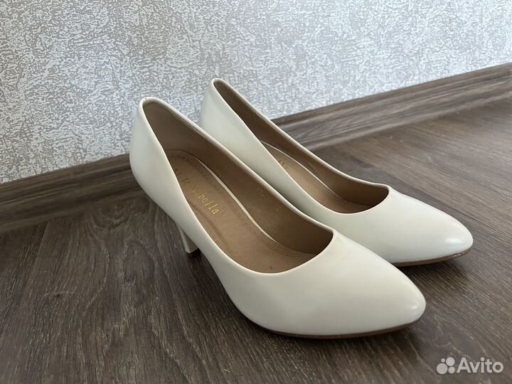 Продаю туфли