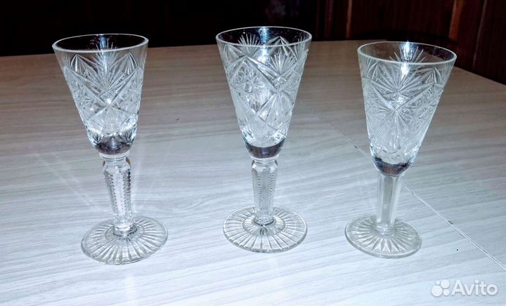 Бокалы, рюмки, стаканы