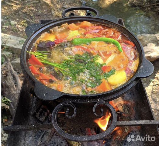 Казан 12л чугунный с клеймом плоское дно