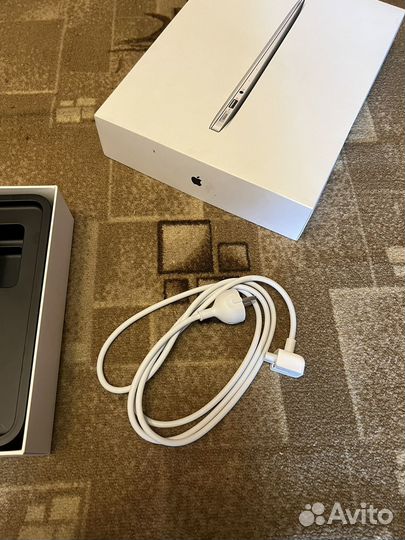 Провод от macbook air 2015