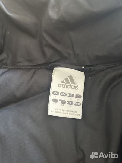 Пуховик женский adidas облегченный xs-s