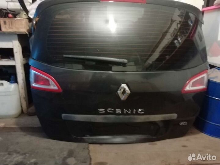 Крышка багажника Renault Scenic 3