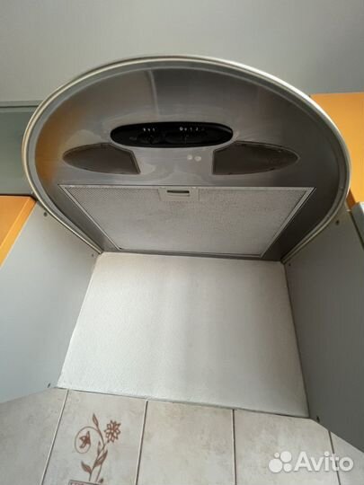 Вытяжка для кухни 60 см