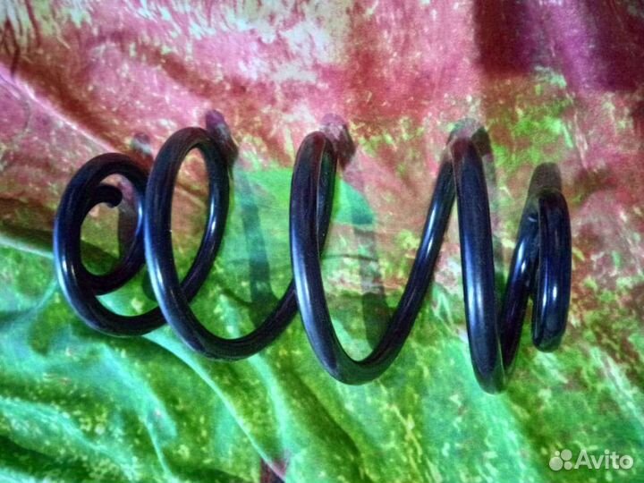 Продам задние пружины пассат б5