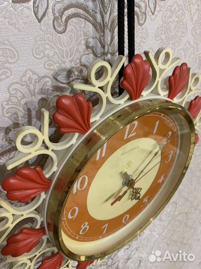 Настенные часы «Янтарь» кварц, СССР