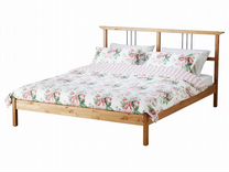 Деревянная двуспальная кровать от IKEA, 160*200 см