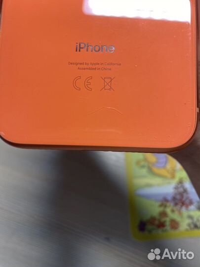 Телефон iPhone XR